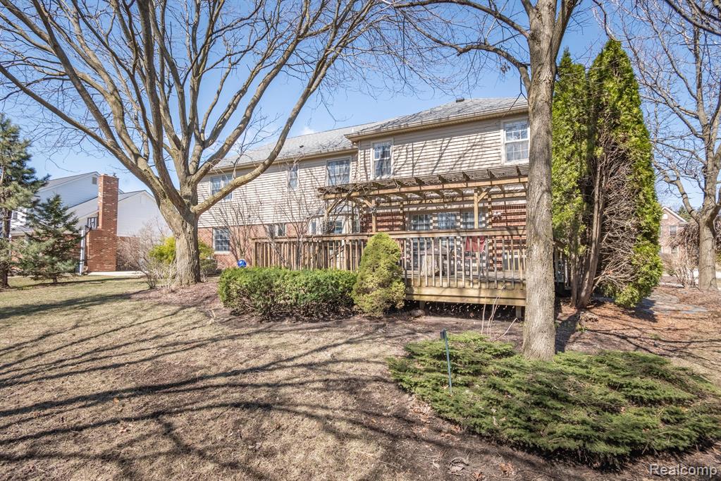 49035 QUAIL RUN Drive S, Plymouth, MI 48170 — Photo 57