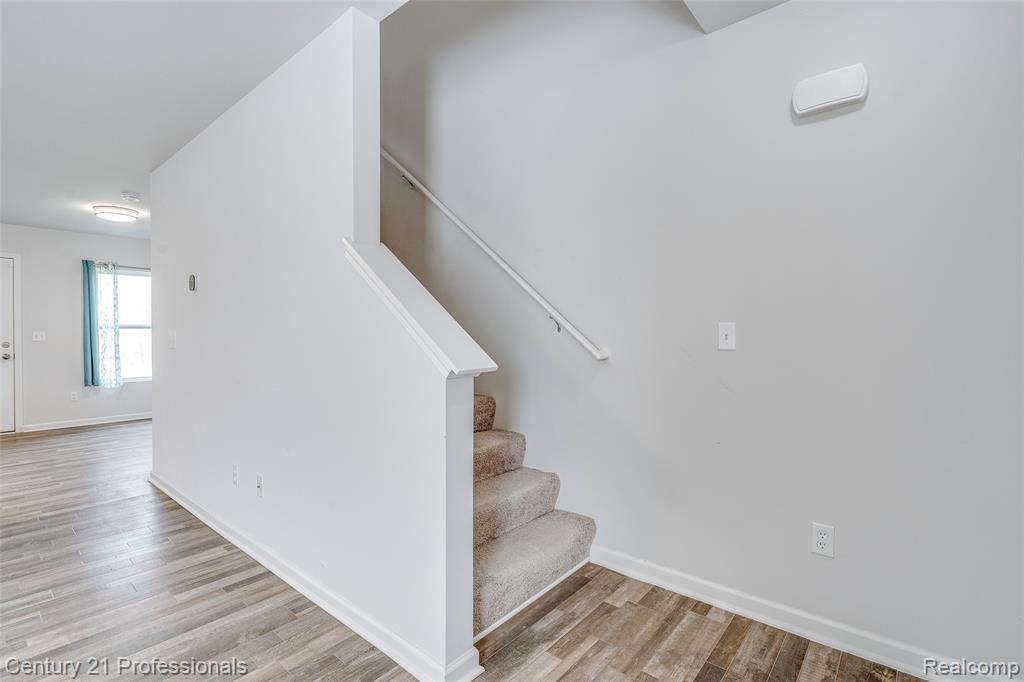 1666 Golfview Drive, Ypsilanti, MI 48198 — Photo 12