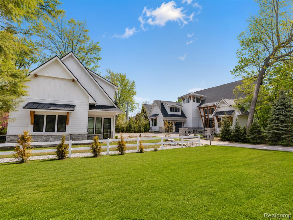 12530 Woodhull Landing, Fenton, MI 48430 — Photo 86