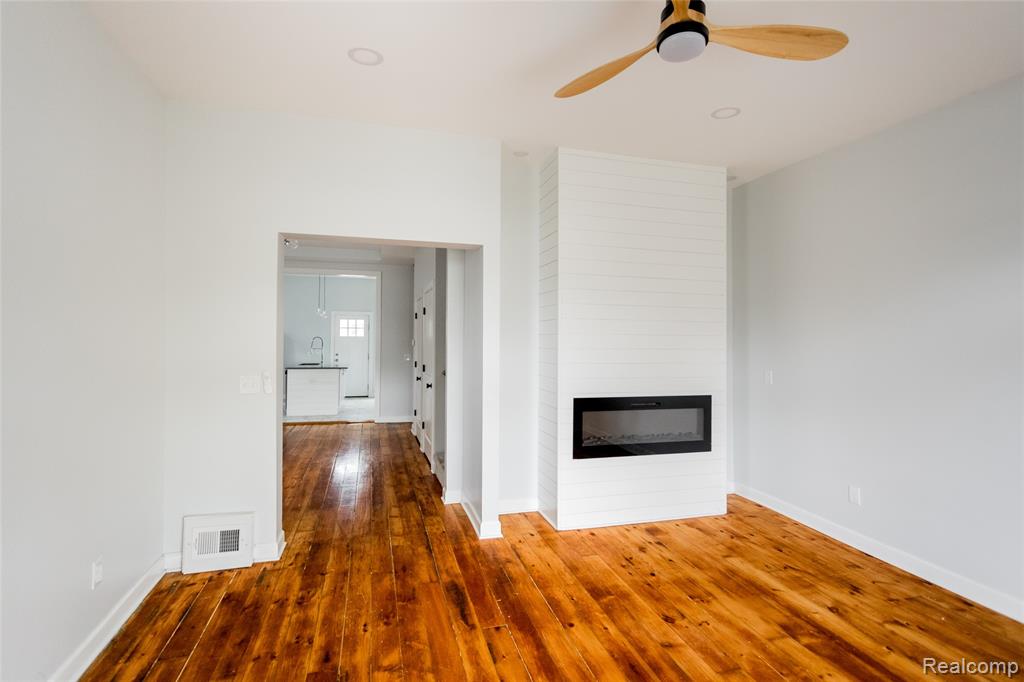 613 E Euclid Street, Detroit, MI 48202 — Photo 7