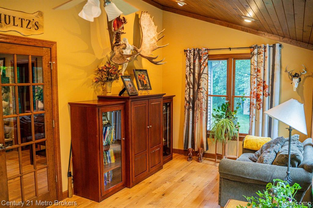 4191 Crystal Creek Estates, Lapeer, MI 48446 — Photo 7