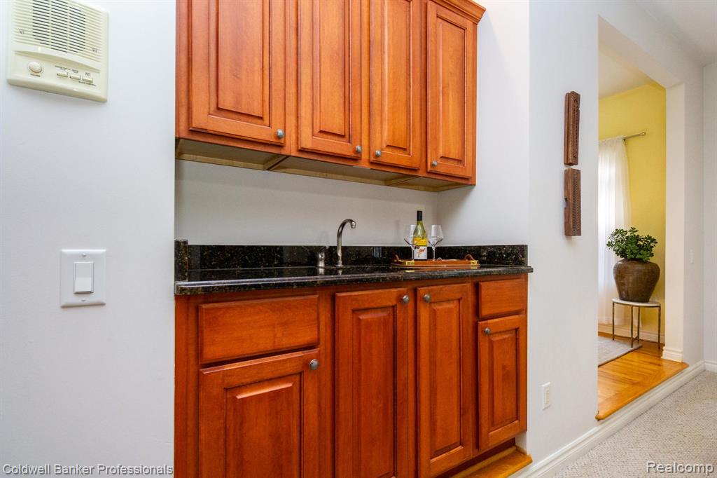 15317 Oak Hollow Drive, Holly, MI 48442 — Photo 11