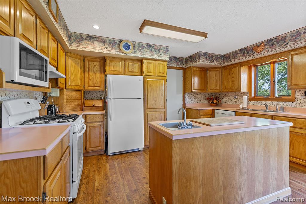 4700 Stanley Road, Columbiaville, MI 48421 — Photo 31