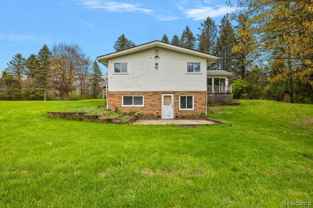 865 N Lapeer Road, Lake Orion, MI 48362 — Photo 2