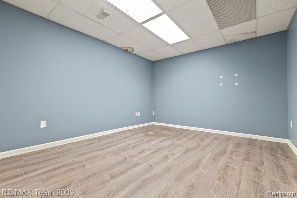 5153 S Beech Daly Street, Dearborn Heights, MI 48125 — Photo 20
