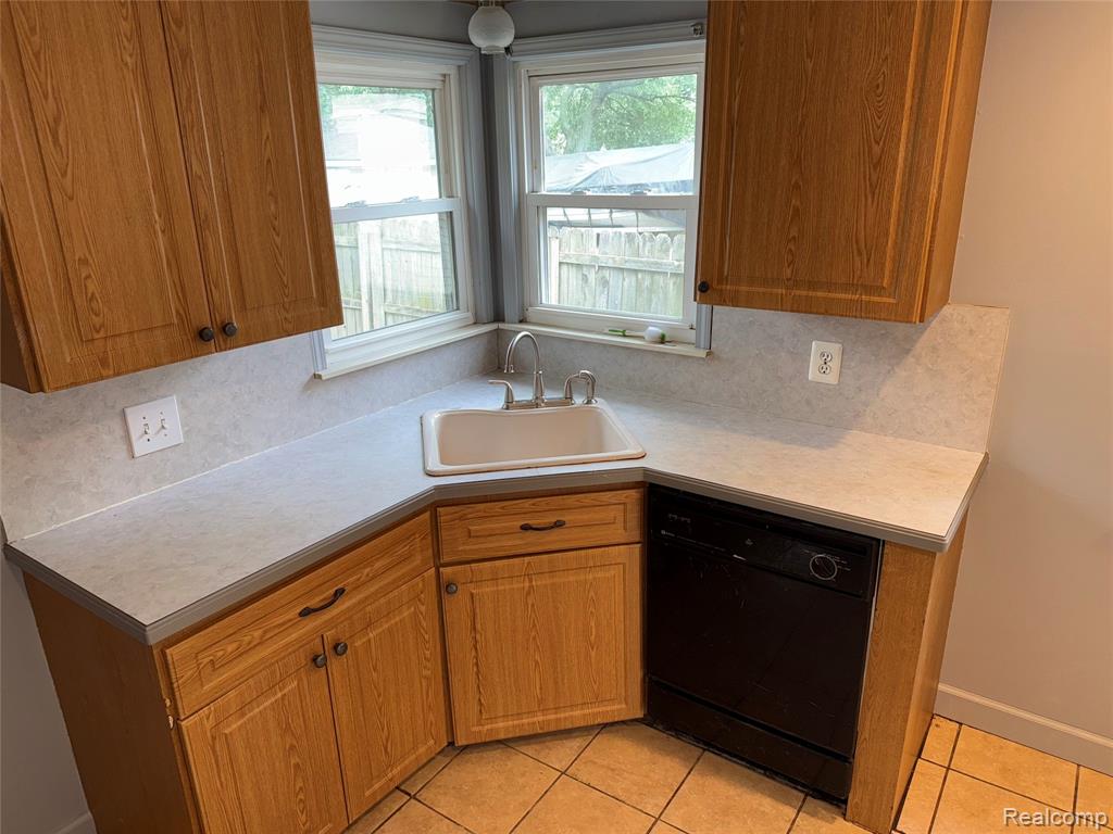 28930 Birchwood Street, Inkster, MI 48141 — Photo 13