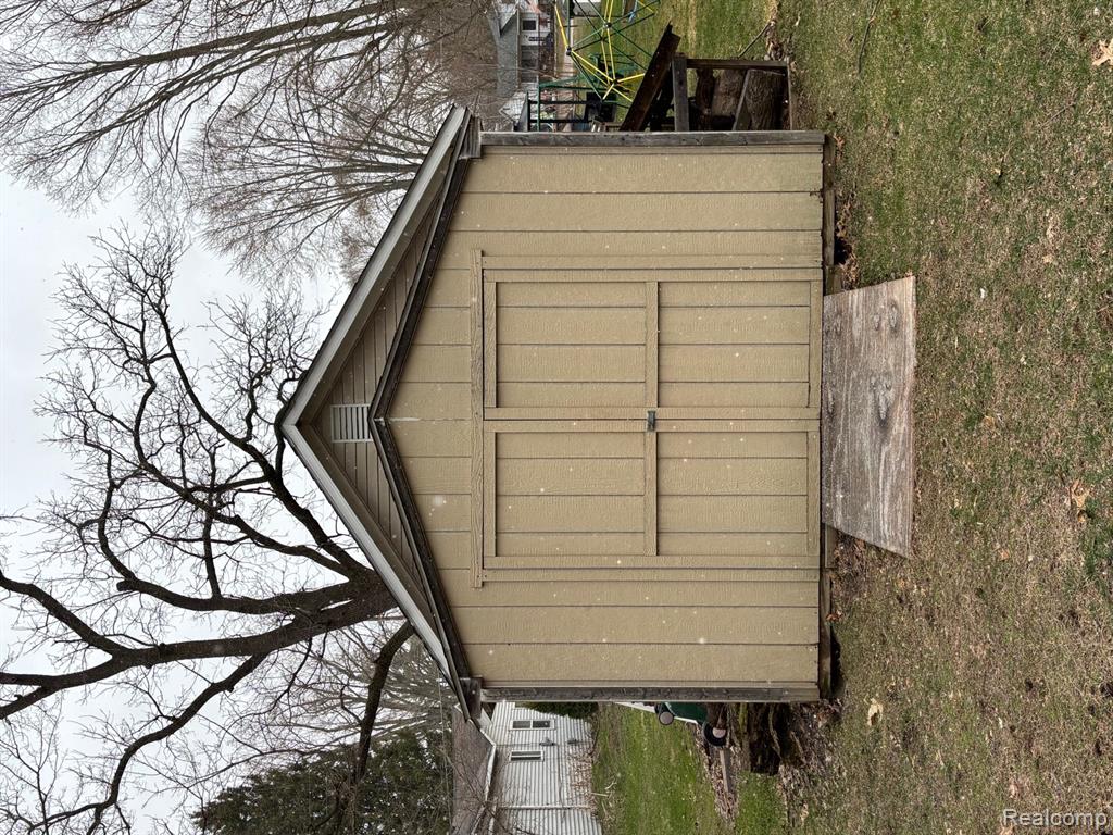 15130 Roach Drive, Linden, MI 48451 — Photo 36