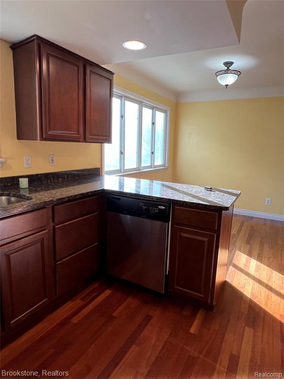 400 E Flint Street, Lake Orion, MI 48362 — Photo 11