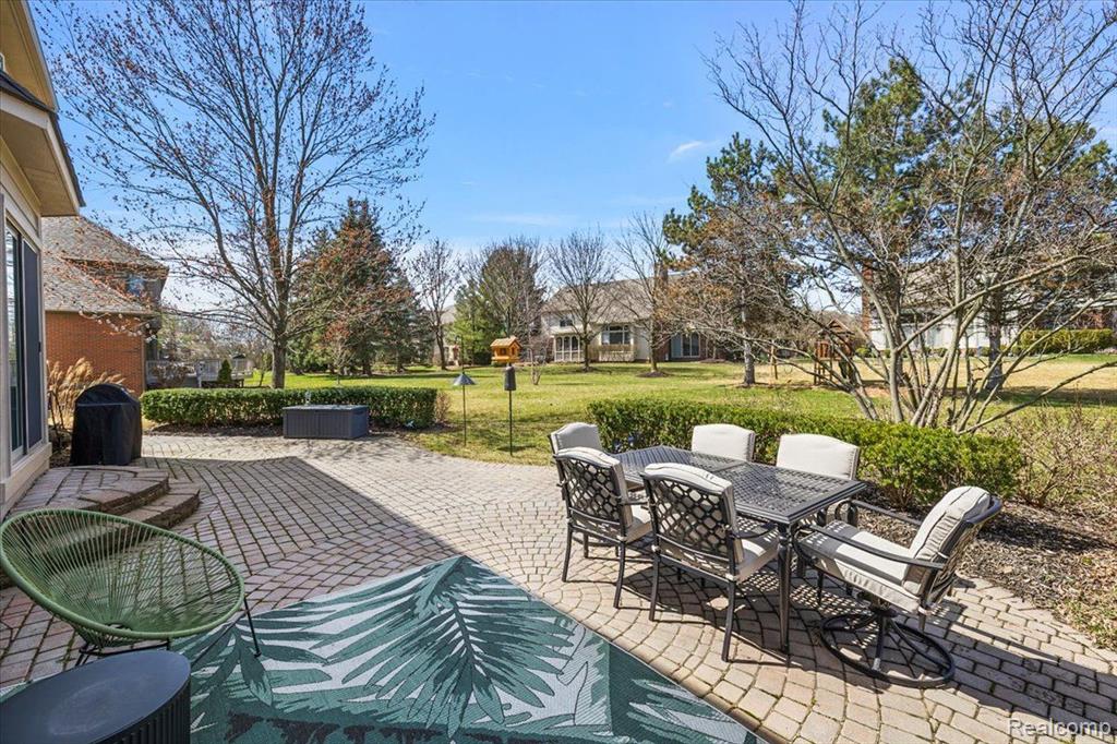 47082 NORTHUMBERLAND Street, Novi, MI — Photo 19