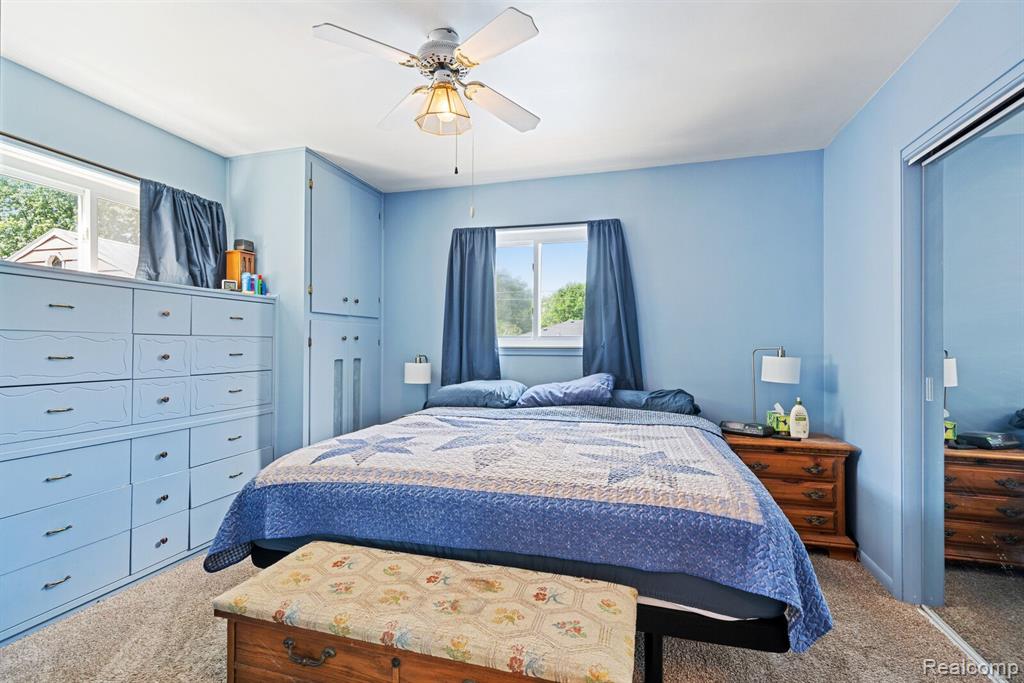 972 N ESPLANADE Street, Mount Clemens, MI 48043 — Photo 18