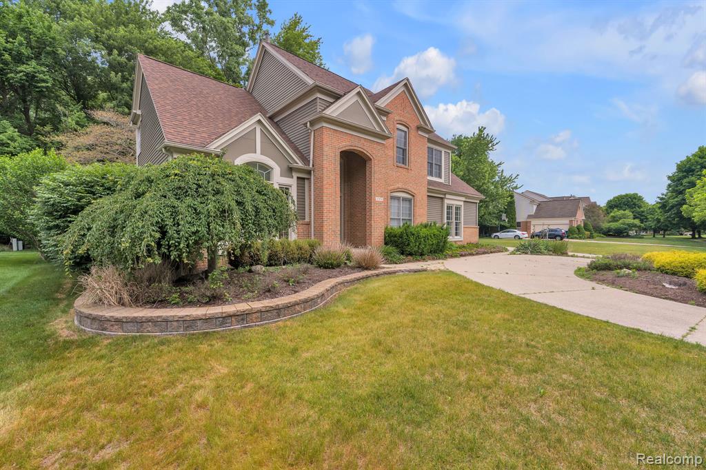 47974 Deer Trail Drive, Canton, MI 48187 — Photo 14