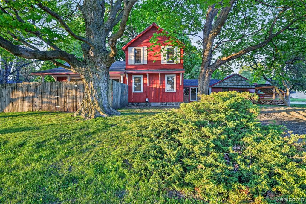 864 Hogsback Road, Mason, MI 48854 — Photo 5