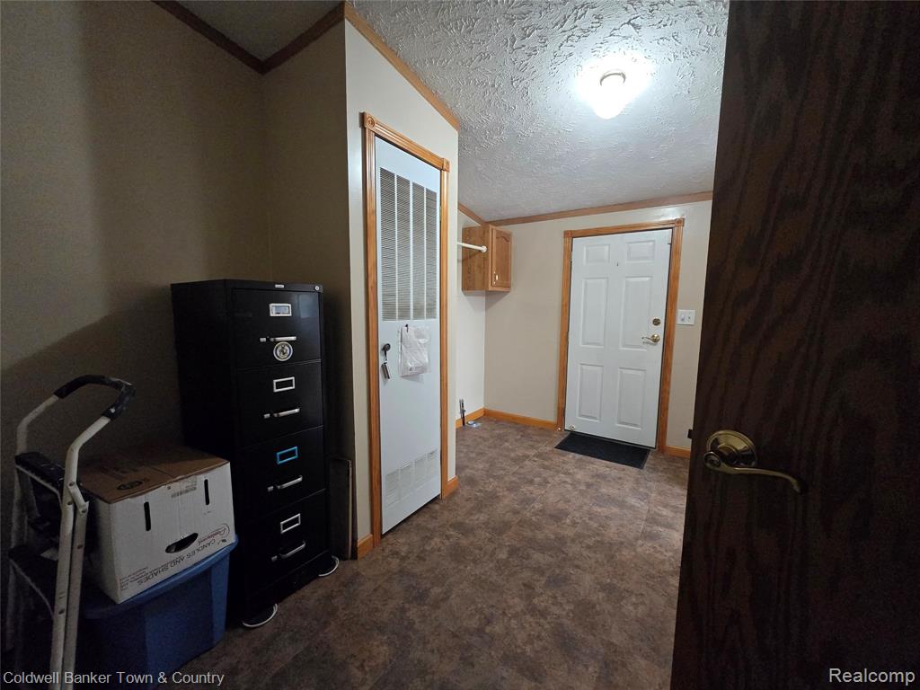 9740 Russell Street, Northville, MI 48167 — Photo 32