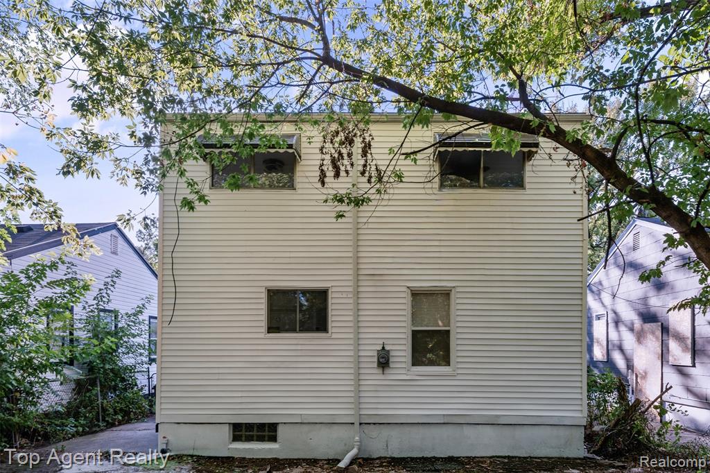 19780 Oakfield Street, Detroit, MI 48235 — Photo 23