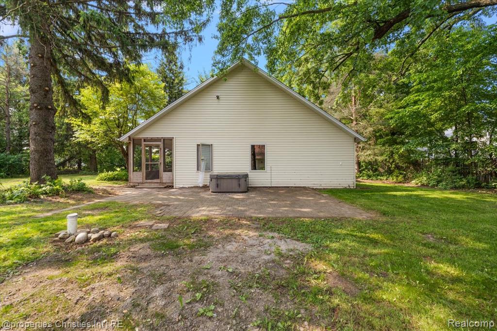 157 E Elmwood, Leonard, MI 48367 — Photo 9