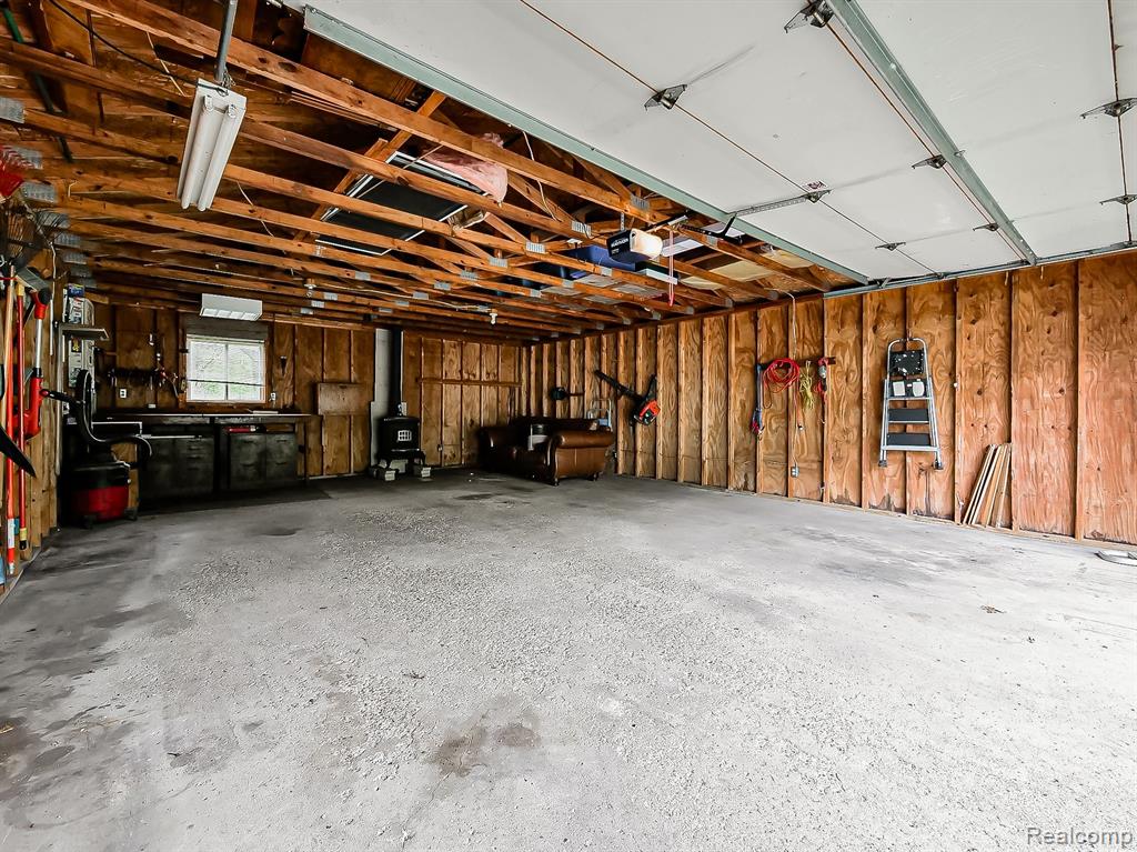 538 UNION LAKE Road, White Lake, MI — Photo 23
