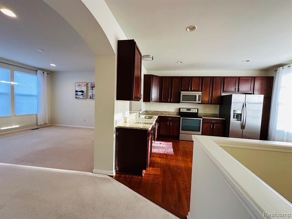 44561 GWINNETT Loop, Novi, MI — Photo 6