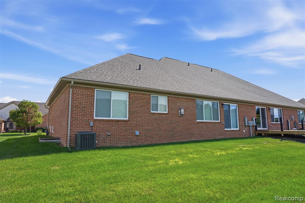 33806 Au Sable Drive, 38, New Baltimore, MI 48047 — Photo 37