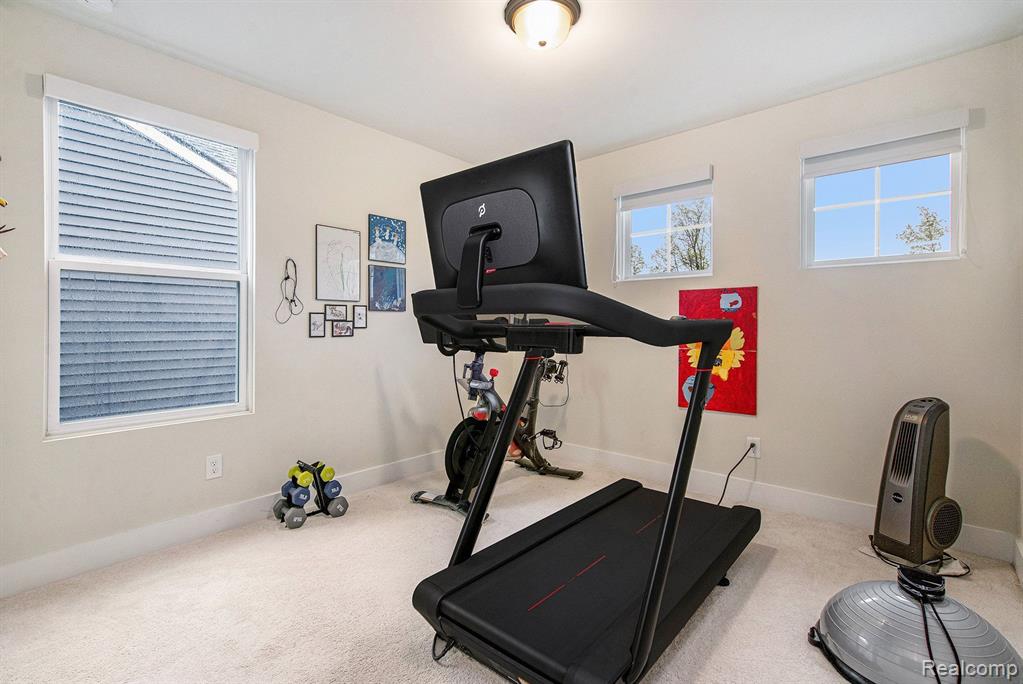 2822 Dillon Drive, Ann Arbor, MI 48105 — Photo 33