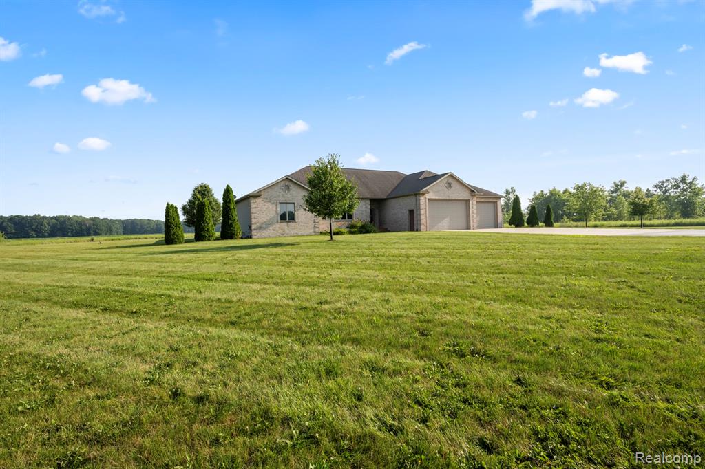 6225 Grand Blanc Road, Swartz Creek, MI 48473 — Photo 5