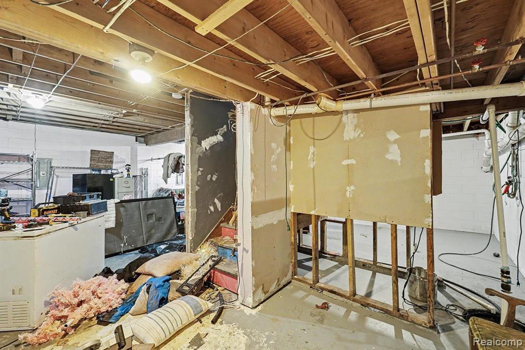 7255 Lahring Road, Gaines Vlg, MI 48436 — Photo 15