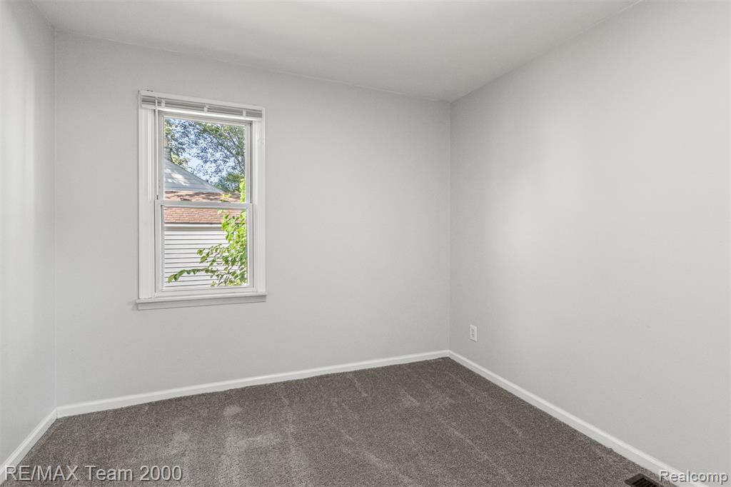 4973 Ziegler Street, Dearborn Heights, MI 48125 — Photo 21
