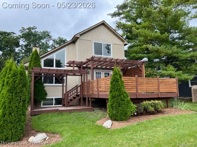 1465 BEACHLAND Boulevard, Keego Harbor, MI 48320 — Photo 2