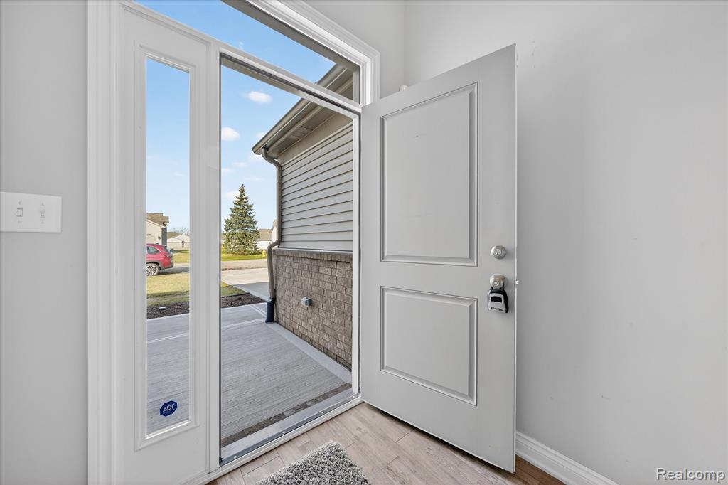 31005 Gregory Street, Grand Blanc, MI 48439 — Photo 6