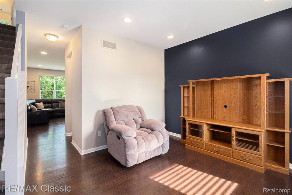 28462 COTTAGE Lane, New Hudson, MI 48165 — Photo 12
