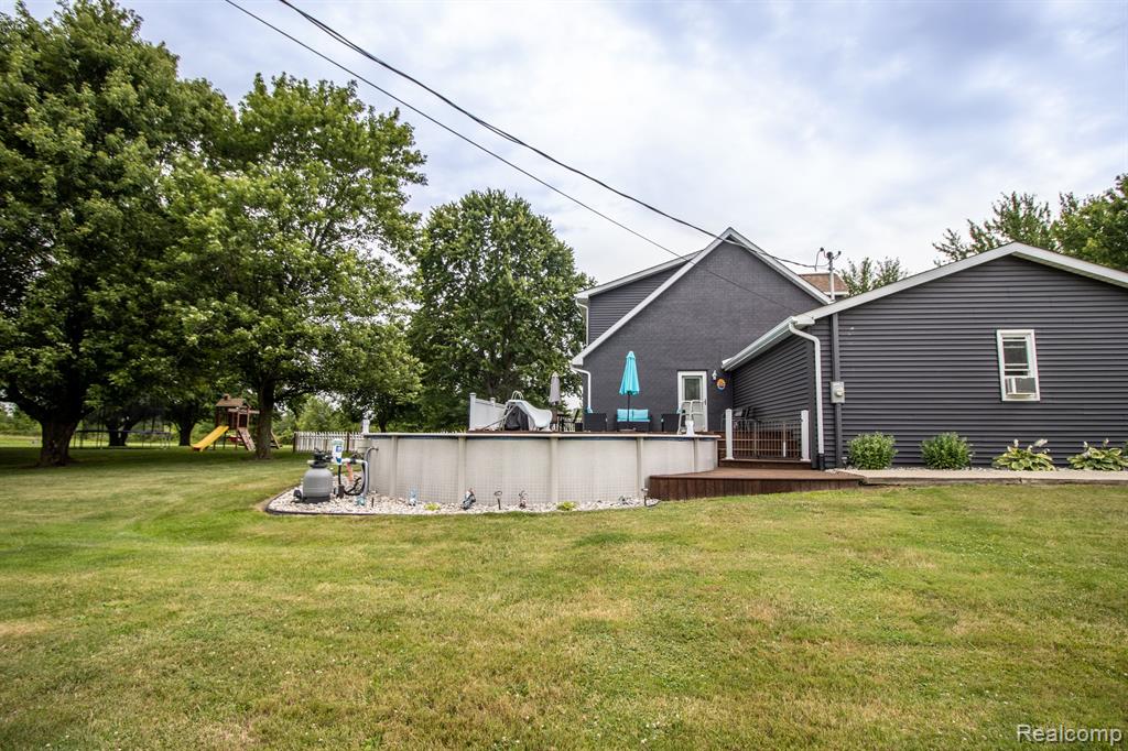 4585 Burt Road, Birch Run, MI 48415 — Photo 71