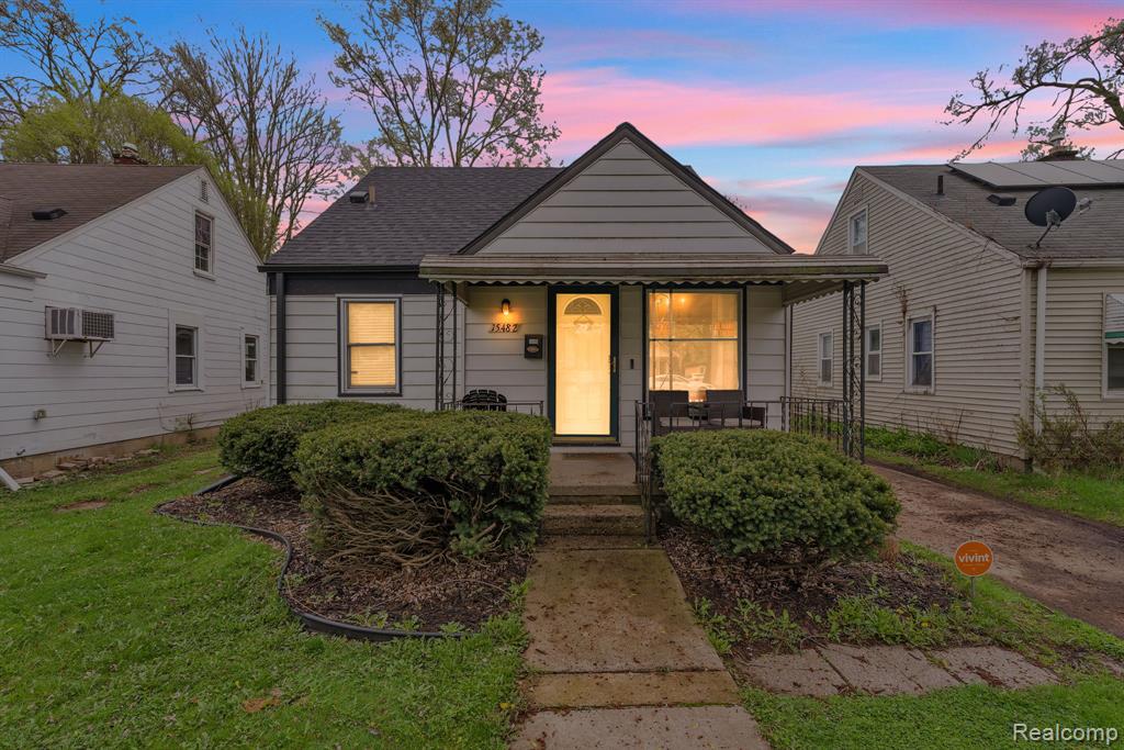 15482 Winston, Redford, MI 48239