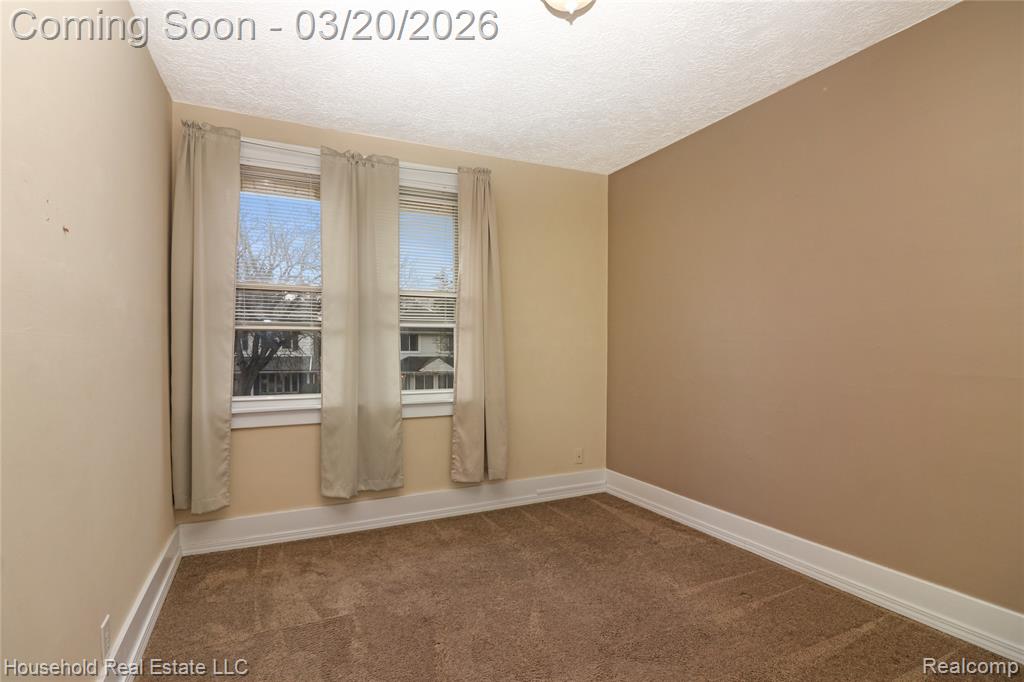 8335 Harding, Center Line, MI 48015 — Photo 15