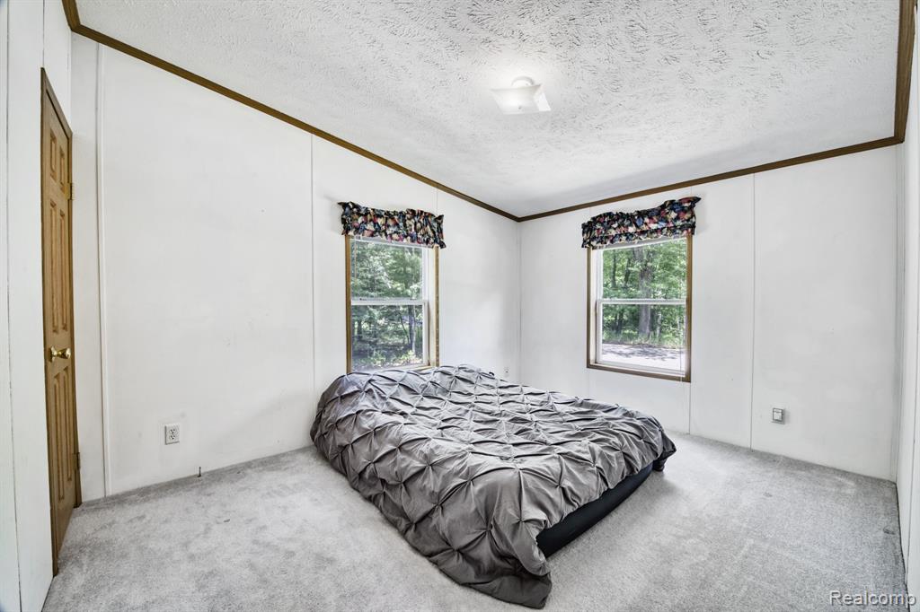 917 E HOADLEY Street, MI 49802 — Photo 25