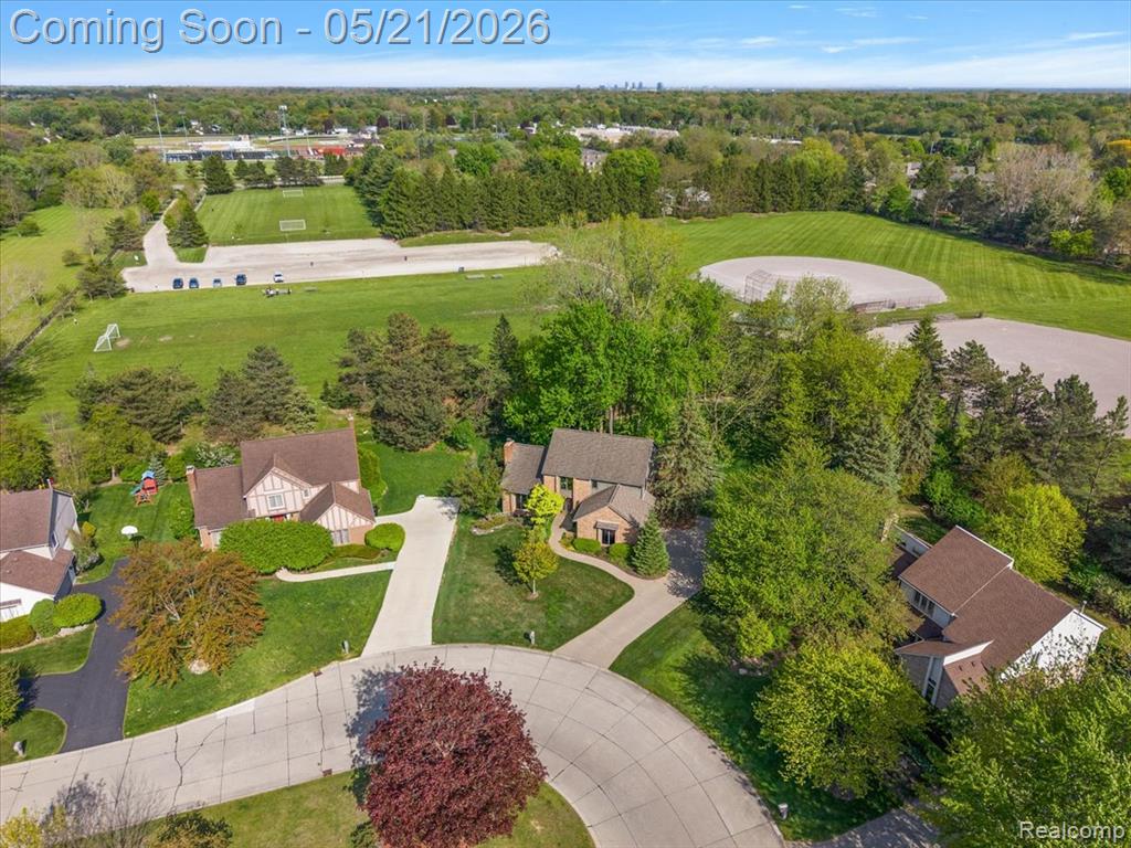 33891 Yorkridge Street, Farmington, MI 48331 — Photo 19