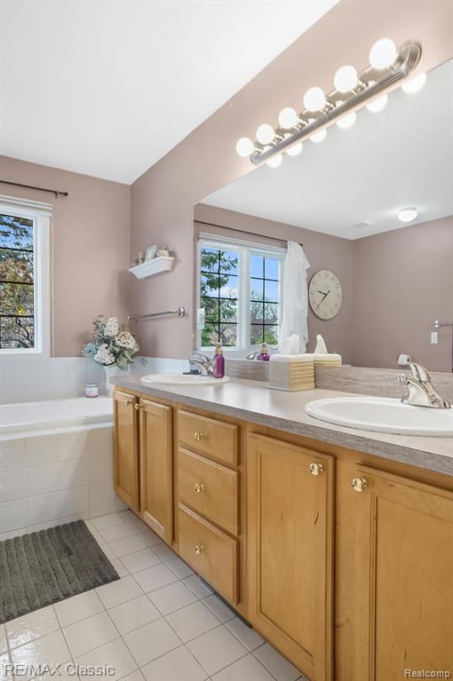 5924 LOVEWOOD Court, Canton, MI 48187 — Photo 28