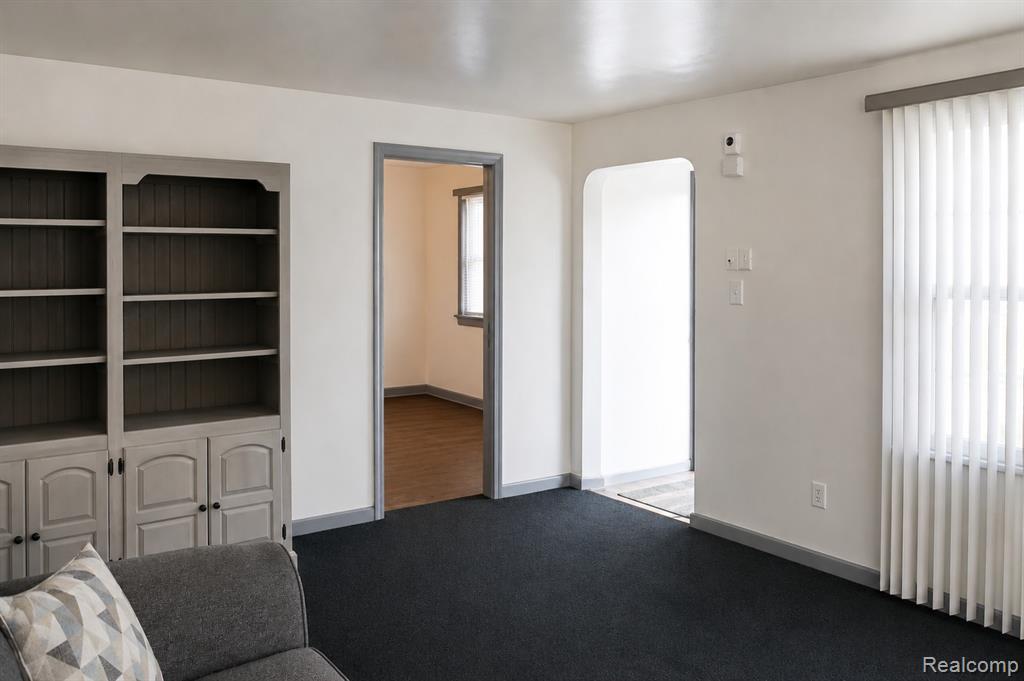 9337 Rutland Street, Detroit, MI 48228 — Photo 10