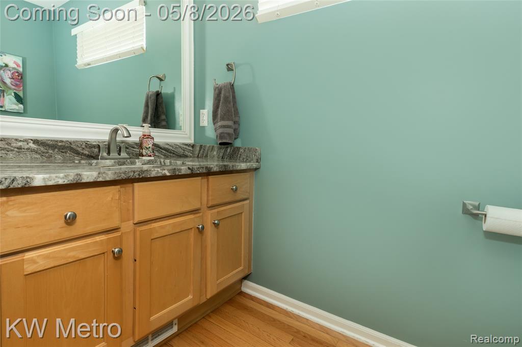 4202 Seeden Street, Waterford, MI 48329 — Photo 13