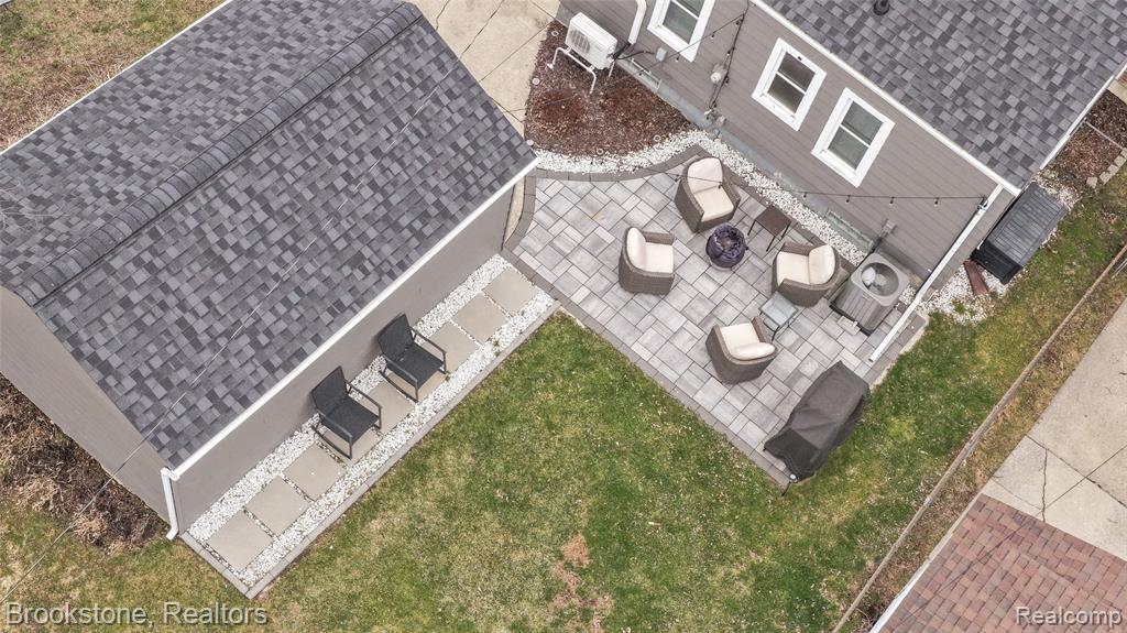 2156 Cambridge, Berkley, MI 48072 — Photo 5