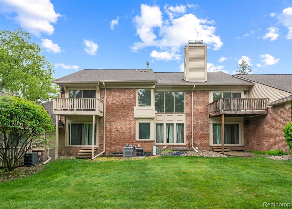 6943 Pebble Park Circle, West Bloomfield, MI — Photo 30