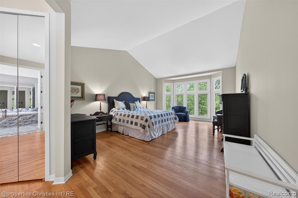 6390 Country Shire Lane, West Bloomfield, MI 48323 — Photo 25