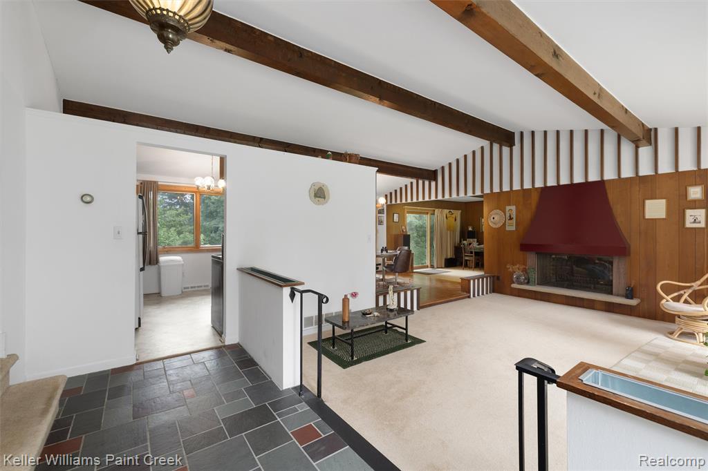 4464 Foxwood Drive, Milford, MI 48380 — Photo 8