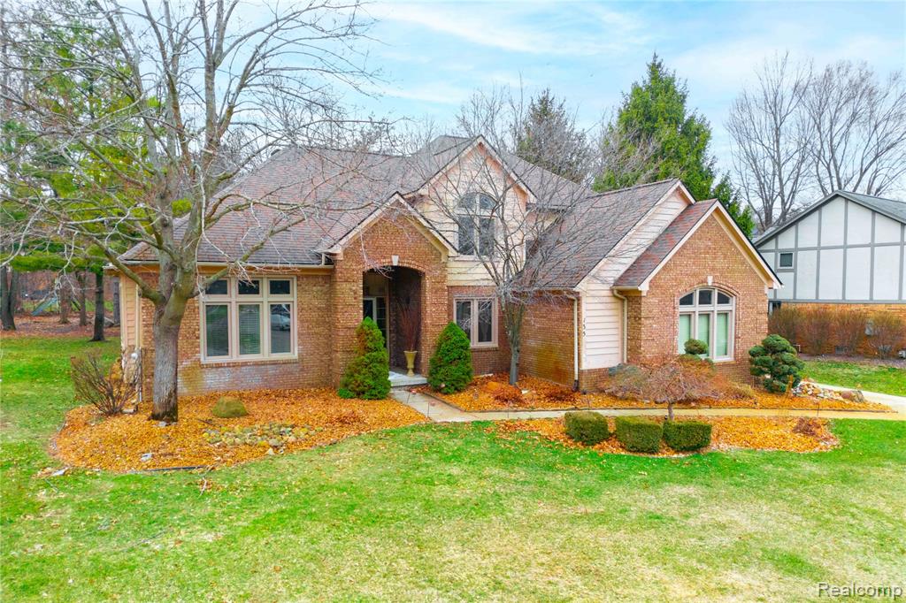 135 Great Pines Drive, Oxford, MI 48371 — Photo 2