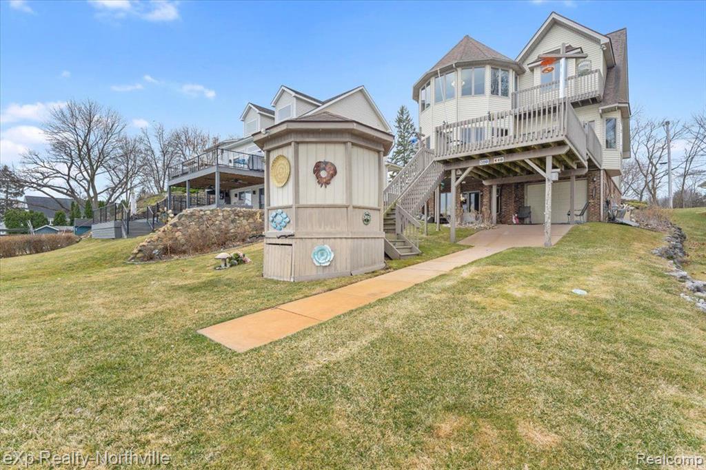 9283 FIRWOOD Road, South Lyon, MI 48178 — Photo 34