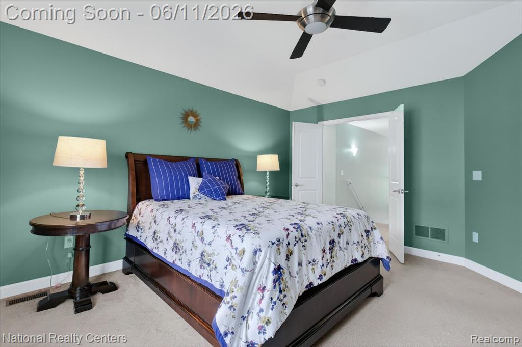 27412 Victoria Road, Novi, MI — Photo 24
