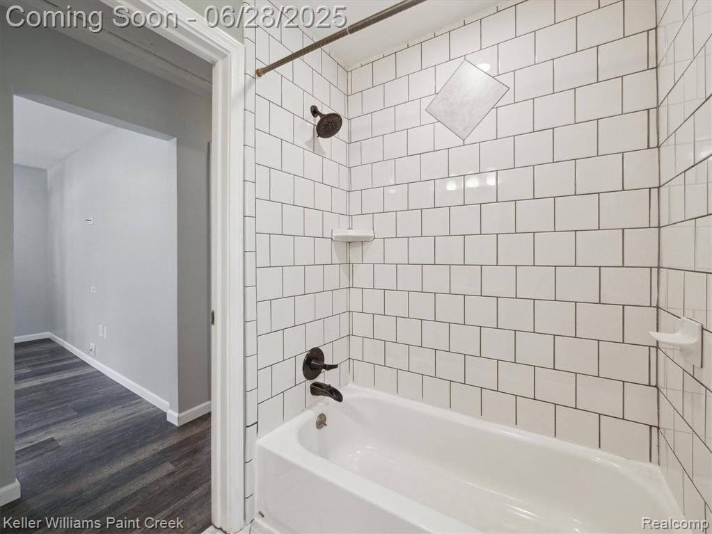 7447 Crissman Street, Utica, MI 48317 — Photo 18