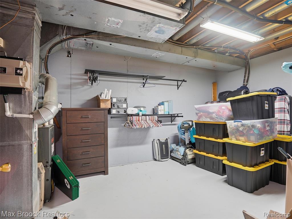 55618 Lordona Lane, Shelby Twp, MI 48315 — Photo 58