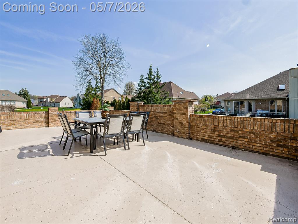 43376 Chester Drive, Sterling Heights, MI 48314 — Photo 9