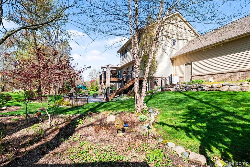 6846 Williamsbury Circle, Clarkston, MI 48348 — Photo 45