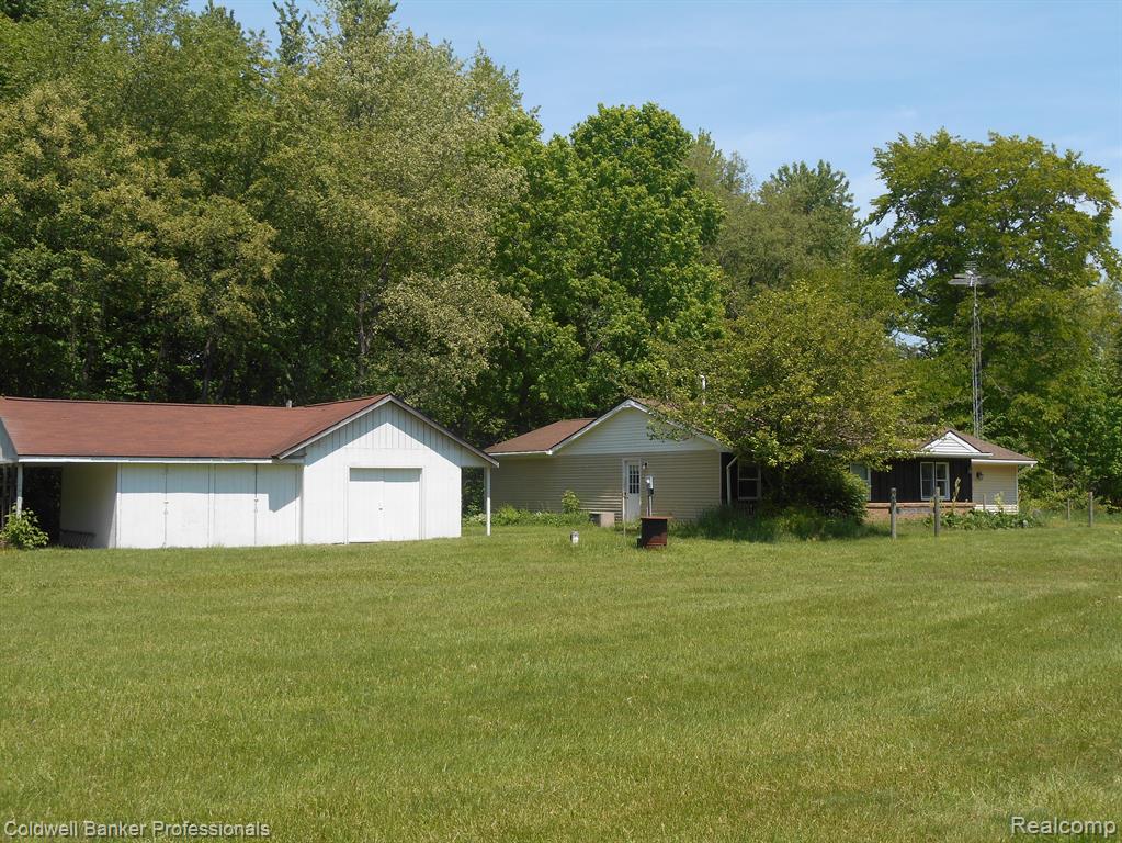1651 CASTLE Road, North Branch, MI 48461 — Photo 27