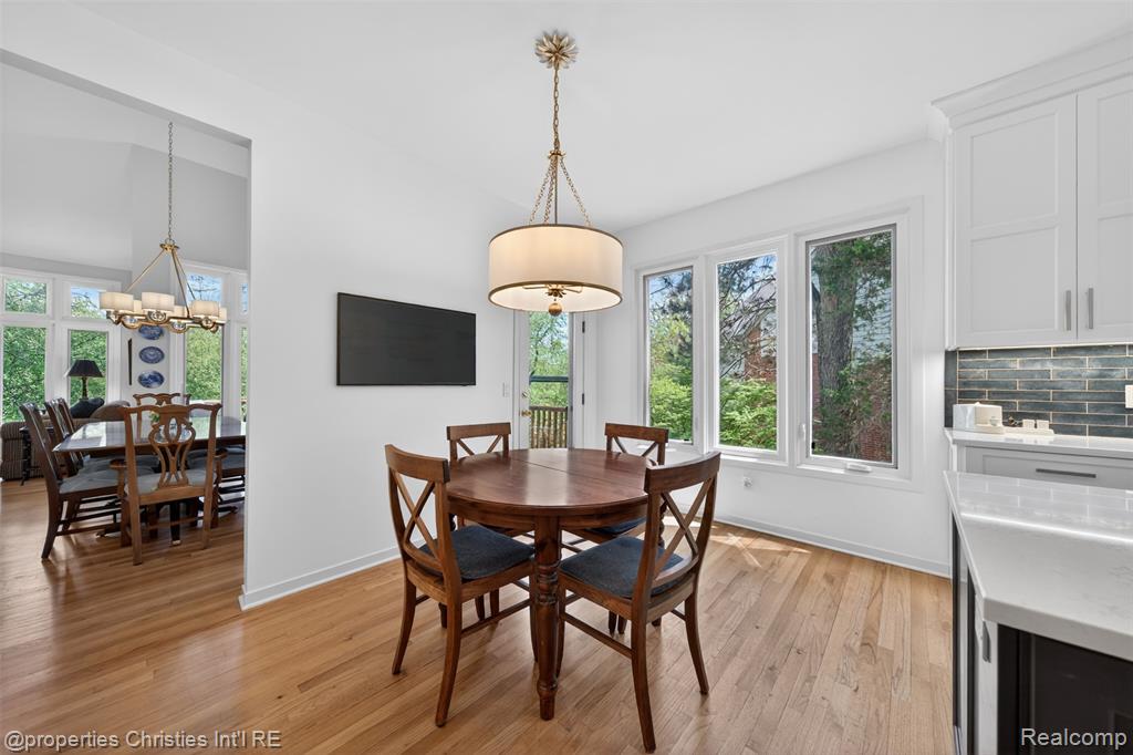 6390 Country Shire Lane, West Bloomfield, MI 48323 — Photo 14